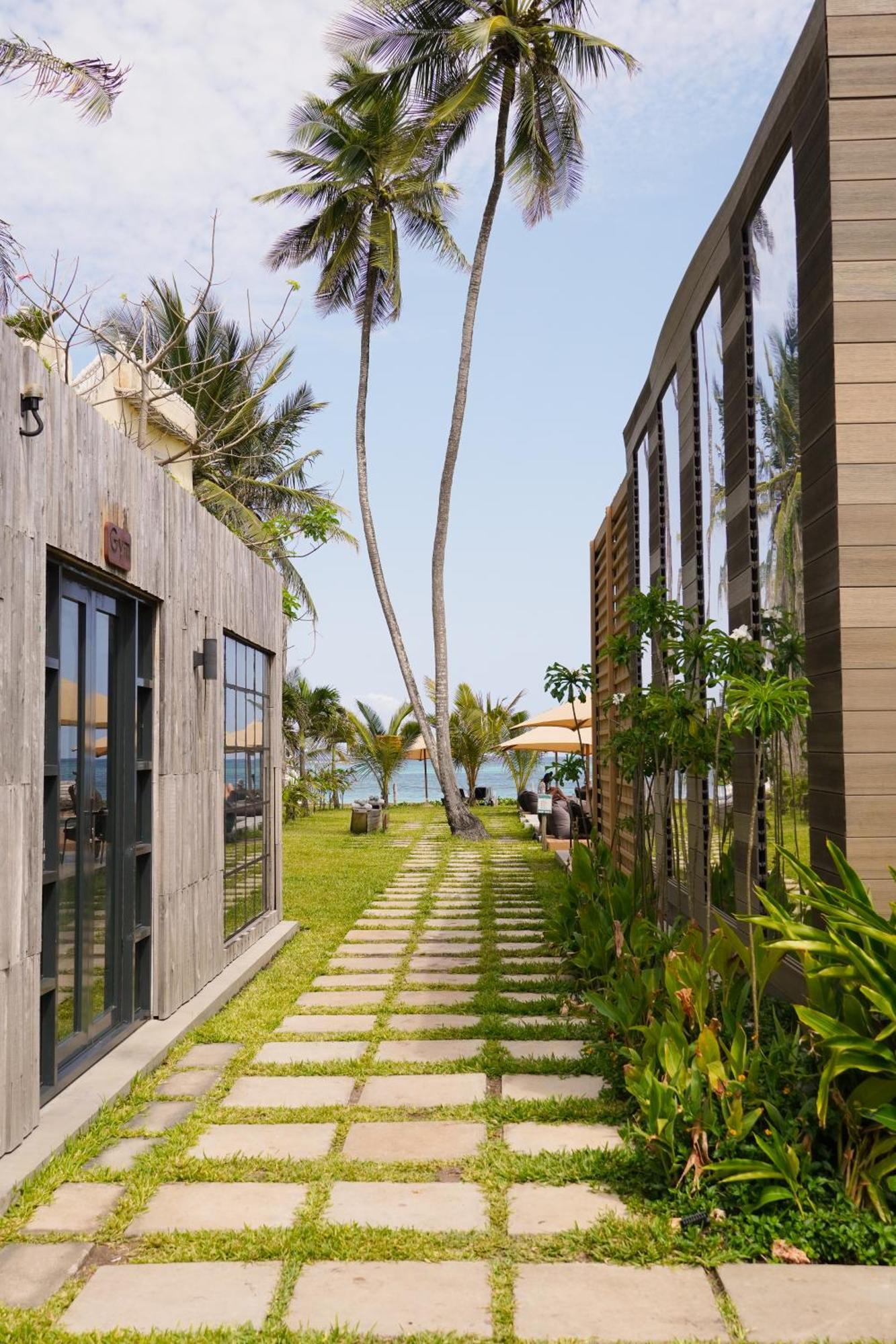Lalagalu - Beachfront Ecocabins Praia de Diani Exterior foto